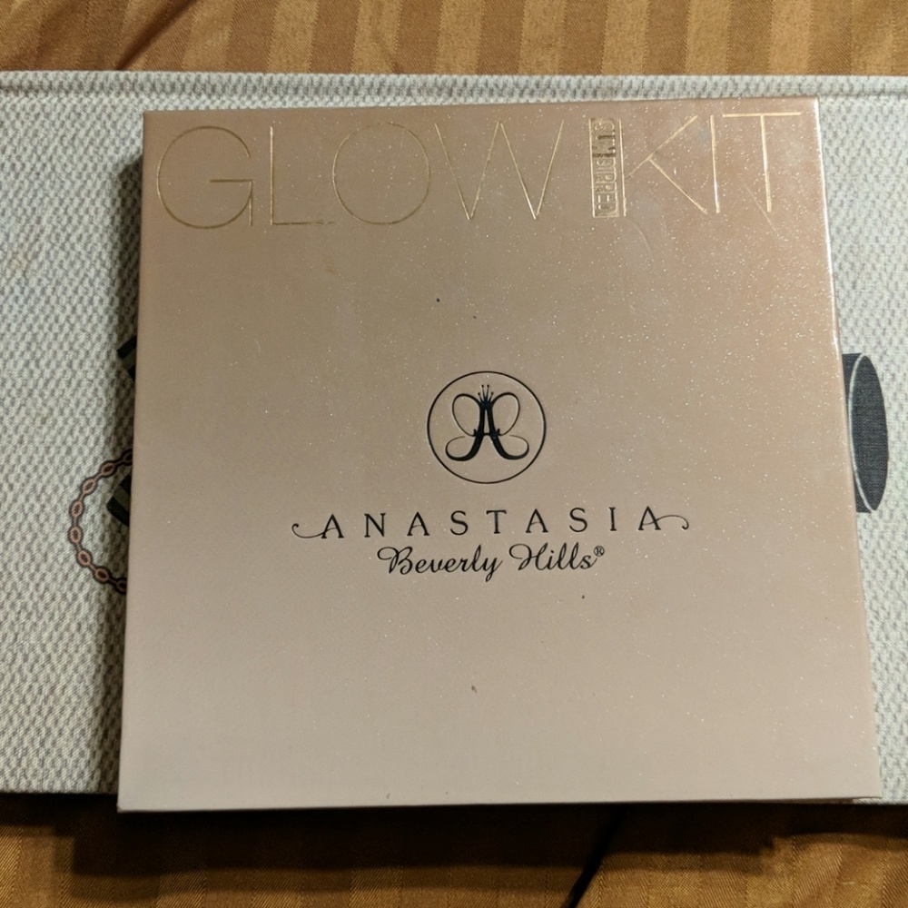 Anastasia Glow Kit